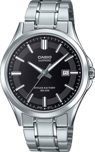 Casio MTS-100D-1A с черным циферблатом и стальным браслетом.