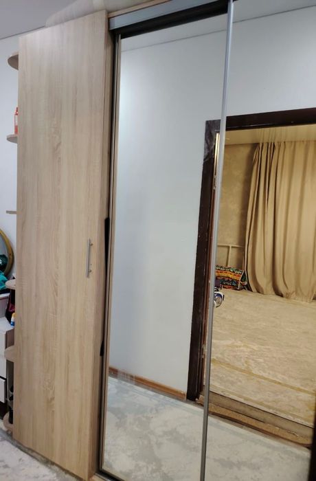 Шкаф в прихожая в коридор