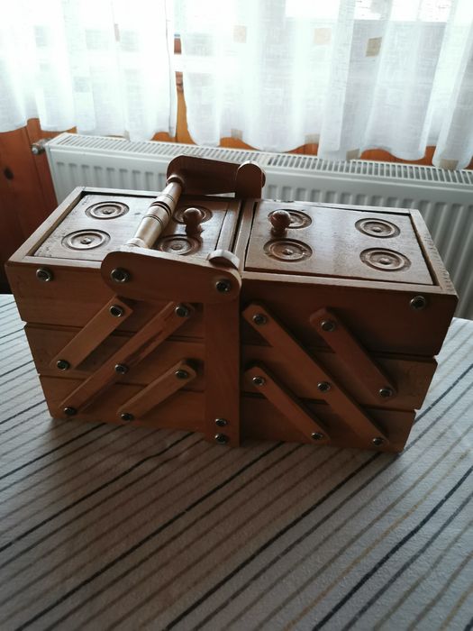 Cutie de cusut sau depozitare bijuterii/scule/șuruburi/condimente/ceai