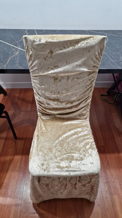 Продам стол и стулья