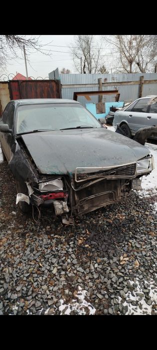 Продам Ауди 100 в аварийном состоянии