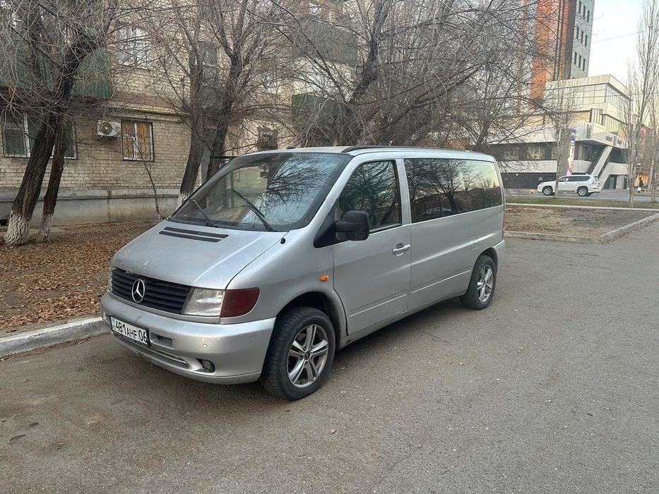 Автомобиль Mersedes Vito