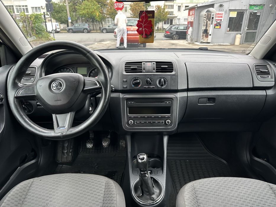 Skoda Fabia an 2015*Diesel 1,6tdi Euro 5*Proprietar Acte  la zi*Cumparata de noua de la Skoda Romania*