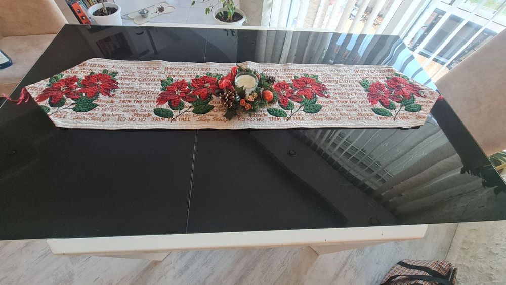 Трапезна маса разтегателна