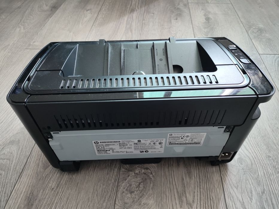 Imprimantă laser HP LaserJet P1102w Wi-Fi – funcționează foarte bine