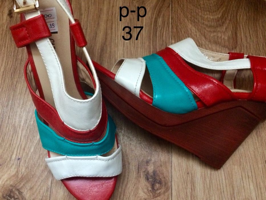 Новая женская обувь