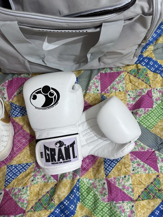 Боксерки 43, боксерские перчатки 12-oz