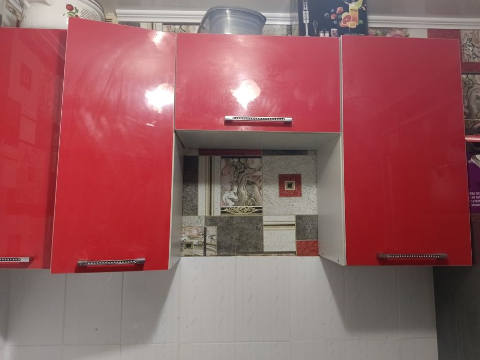 Продается кухонный гарнитур