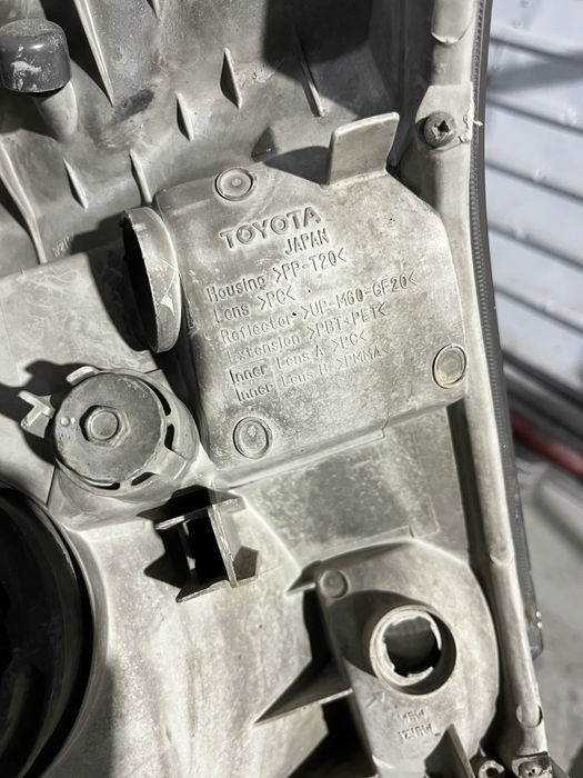 Таёта прадо фары