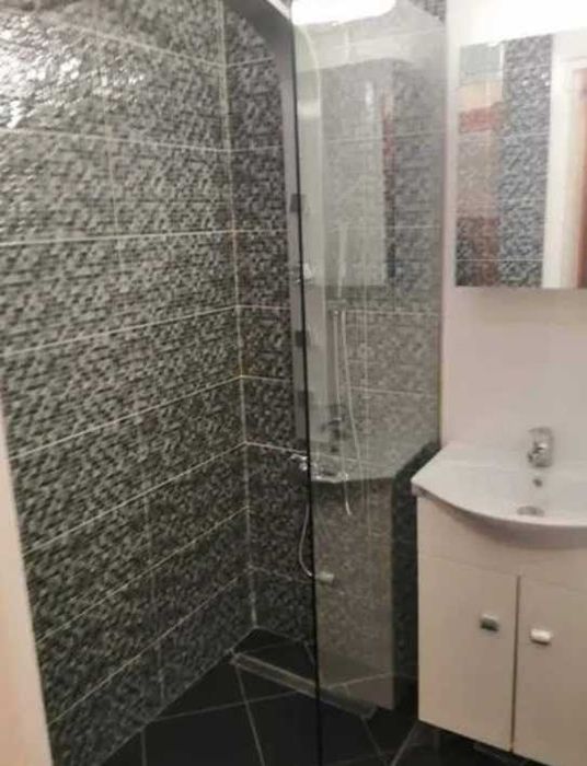 Дава се под наем Тристаен апартамент в Пловдив, Център - 82 кв.м за 397.8 € - Снимка #4