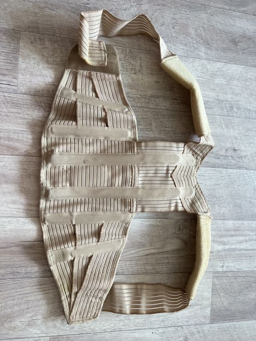 Корсет ортопедический для спины