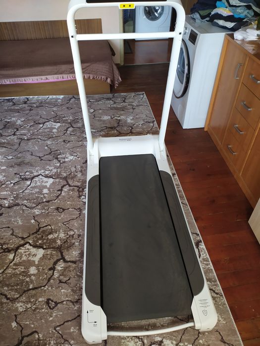 Сгъваема бягаща пътека в гаранция