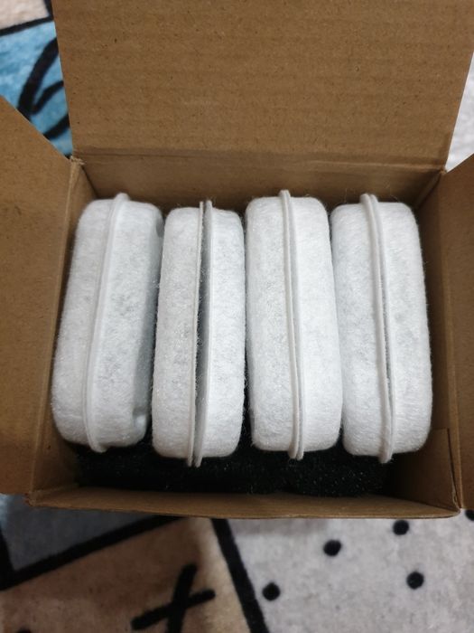 Vand fantana pentru pisici plus set de 8 filtre