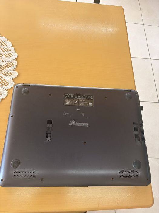 ASUS X507M 15.6” / SSD 256GB / 4GB RAM / Отлично състояние