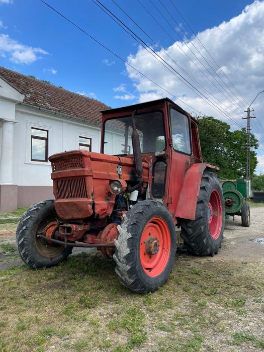 Tractor UTB 445dt