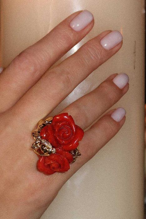 Кольцо Dior с кораллом