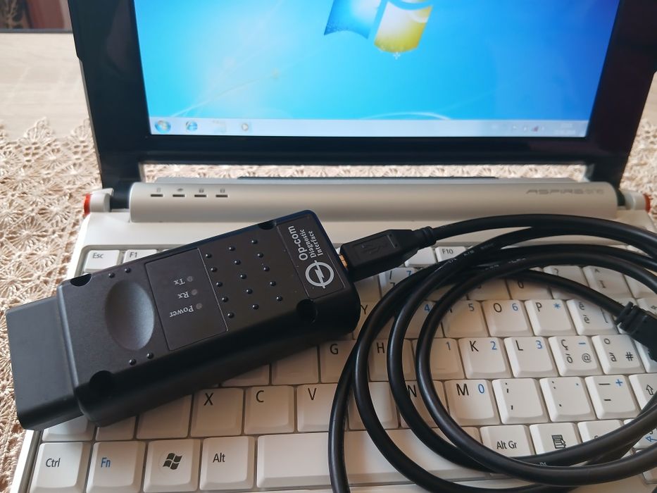 Kit tester auto Op Com Opel si laptop Acer