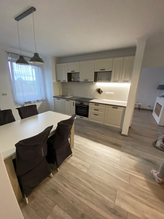 Chirie Apartament 2 camere