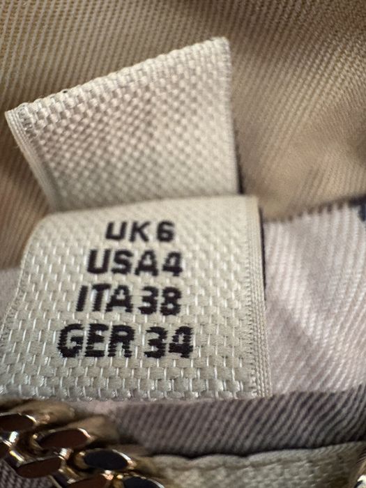 Плащ женский BURBERRY
