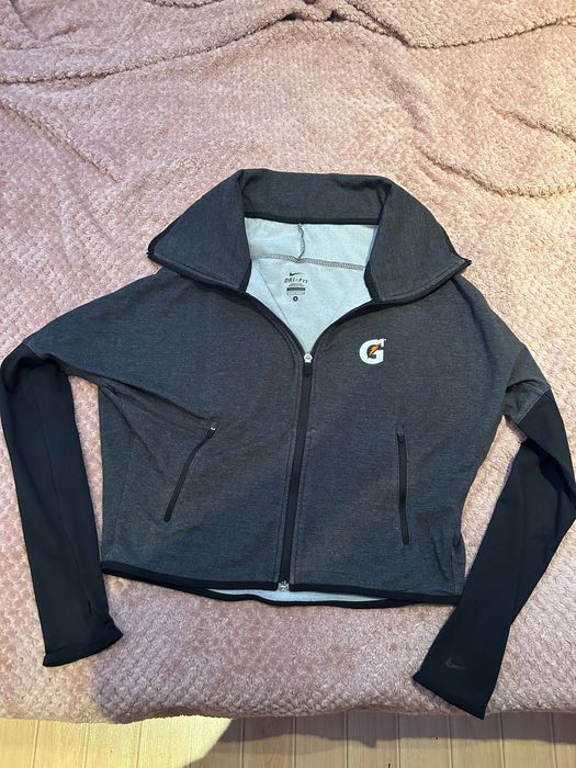 Дамски суичър Nike