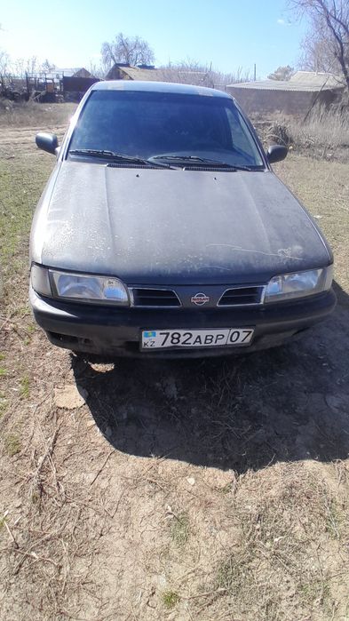 Nissan primera p10