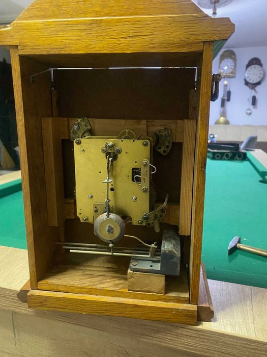 Ceas semineu cu pendul