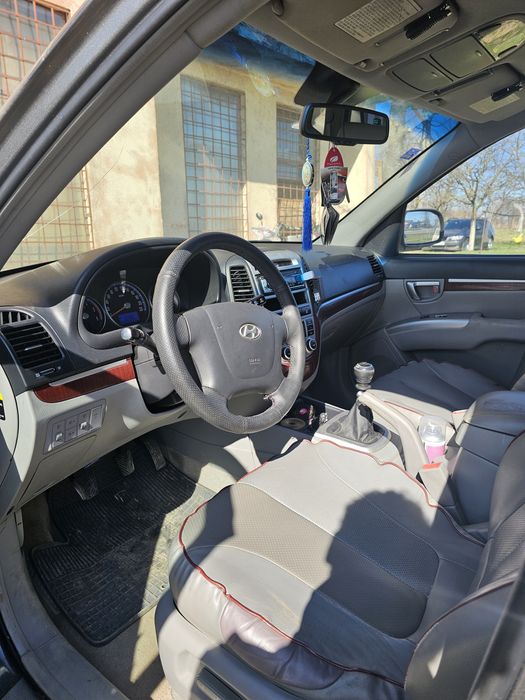 Vând Hyundai Santa fe