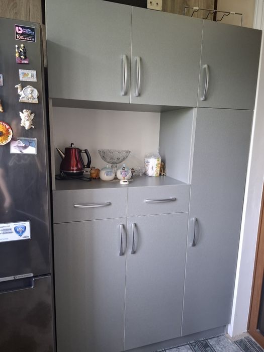 Продам шкаф почти новый сделан на заказ мдф водостойкий