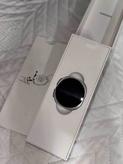 Часы SAMSUNG Galaxy Watch8