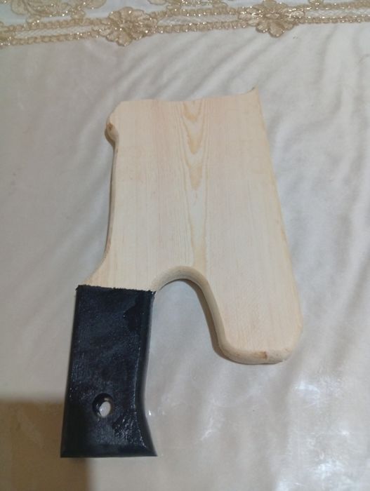 Noodatiy taxtacha sabzavot to'rg'gich