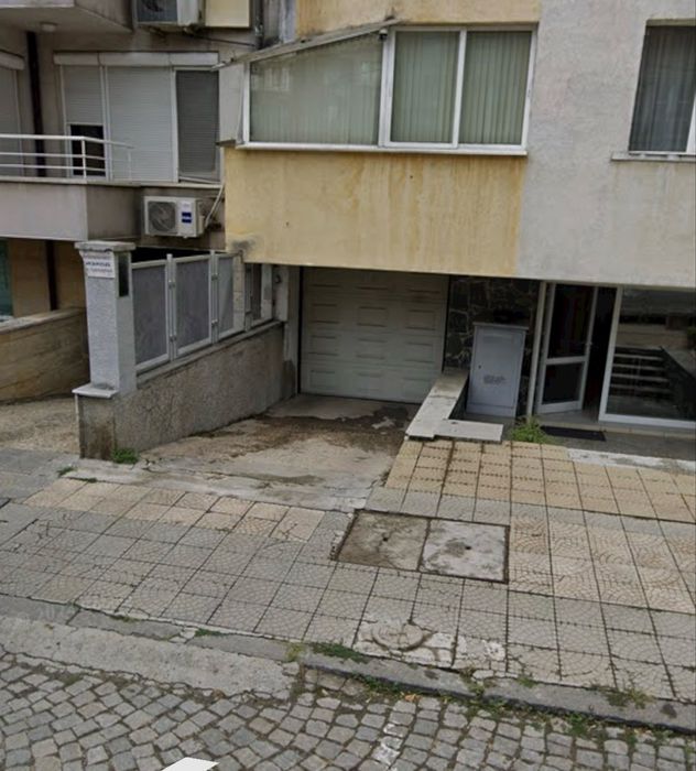 Паркоместо под наем