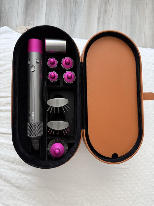 Dyson Airwrap – stare foarte bună, complet
