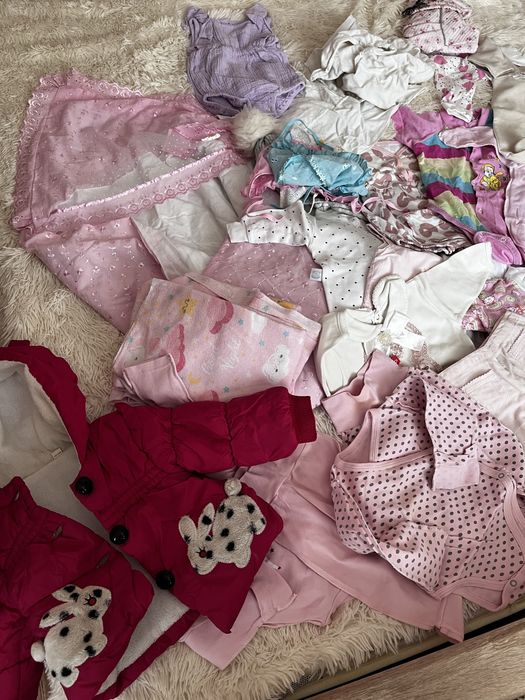 Детские вещи на девочку до 6 месяцев