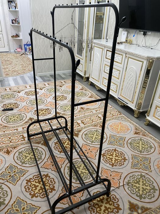 Вешалка напольная металл, черный