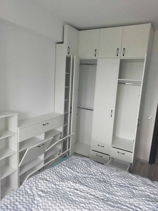 Inchiriez apartament 3 camere Aparatorii patriei