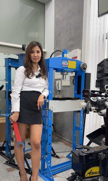 Гидравлический пресс 20 тонн (ручной, ножной привод, усиленная рама)