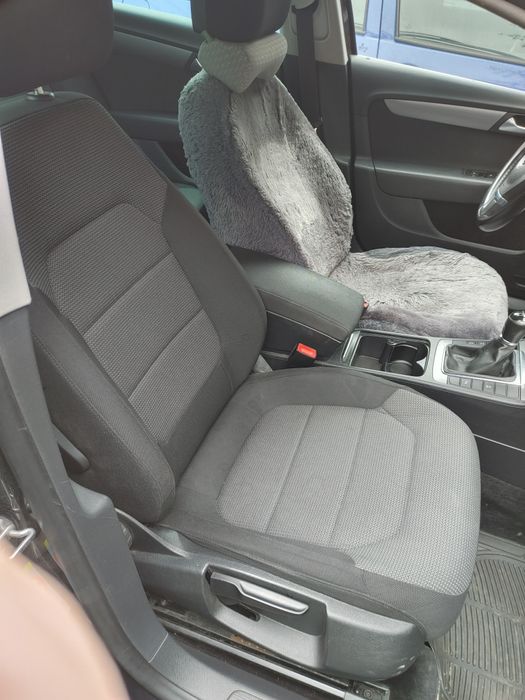 Volkswagen Passat B7 2013 2.0 l diesel bluemotion