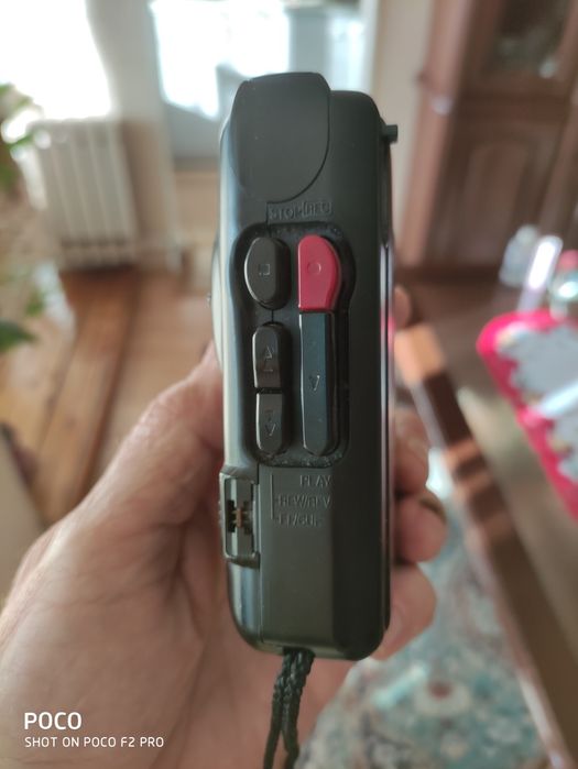 Блутут слушалки Джабра за удобство в кола, чудесен касетофон