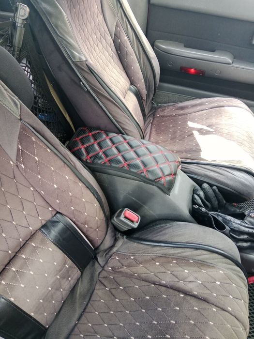 Накладка на подлокотник.