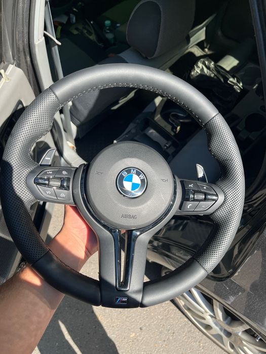 Bmw rul qora varianti