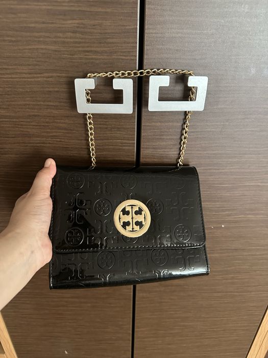 Женские сумки по 3000 тг