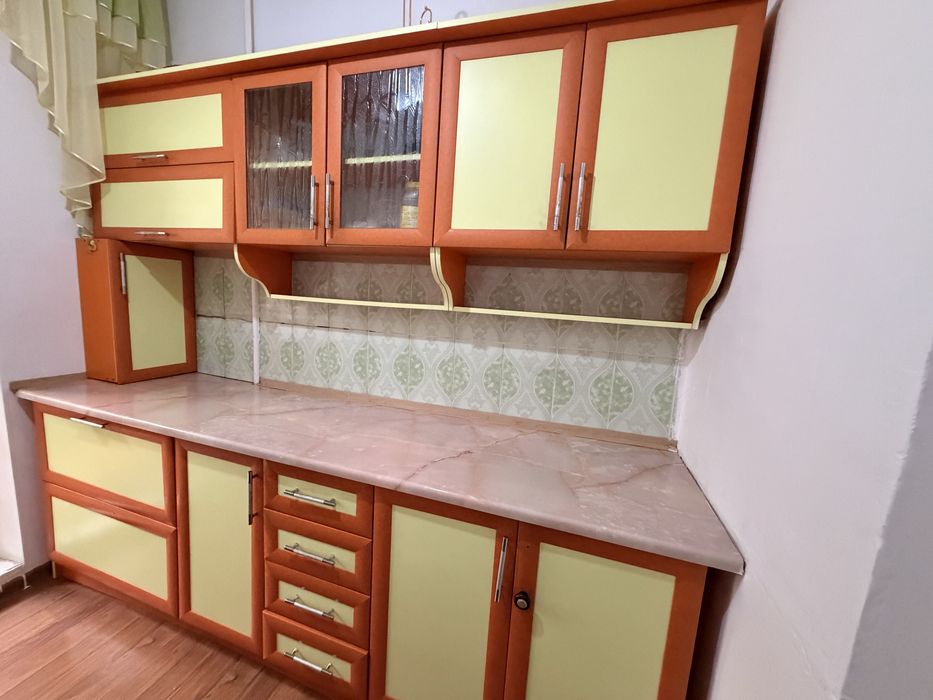 Кухон. гарнитура