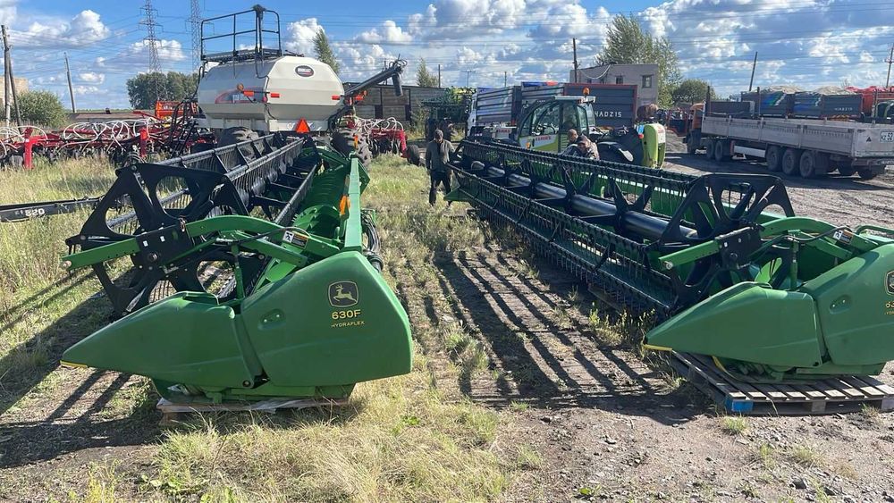 Жатка John Deere 630F
