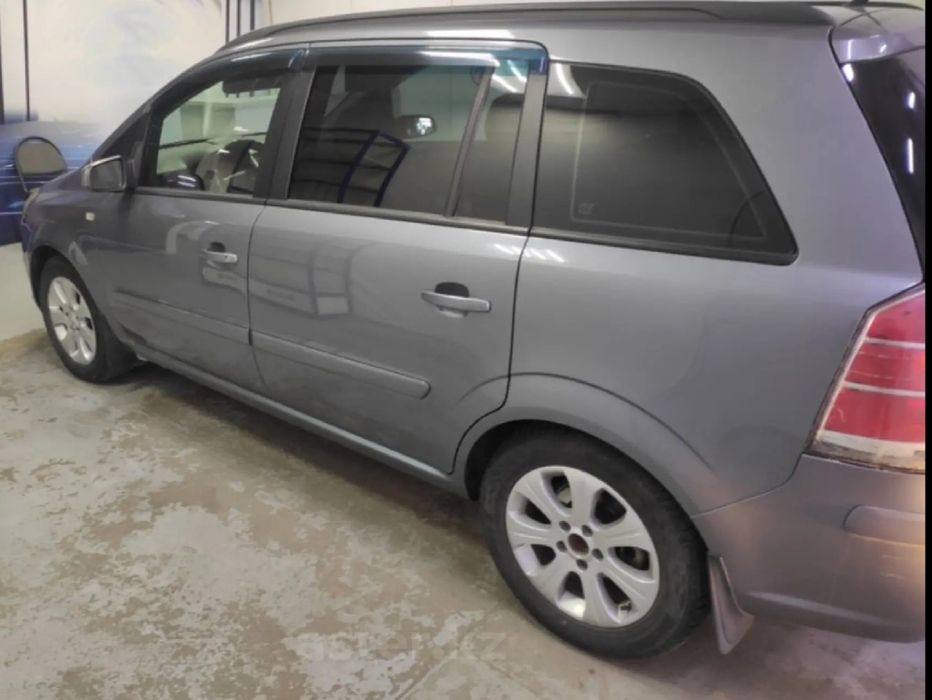 Продам Opel zafira b
