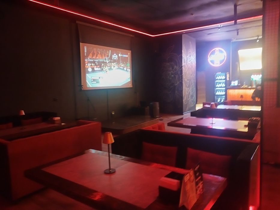 Проектор в аренду с ноутбуком