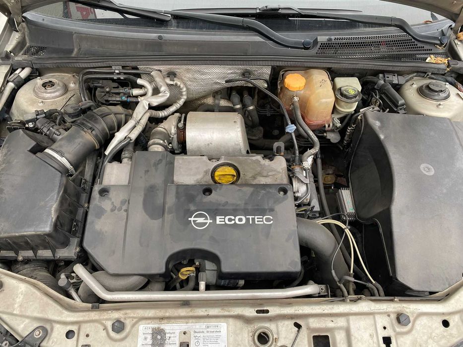Dezmembram Opel Signum 2.0 diesel