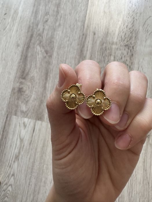 Серьги Van cleef 750 пробы
