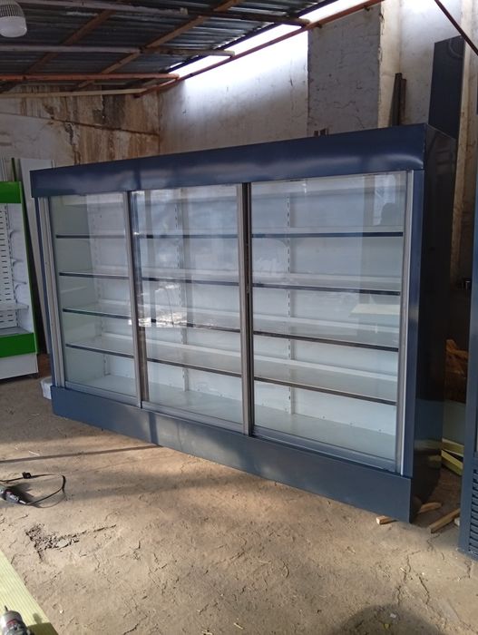 Витрина холодильник