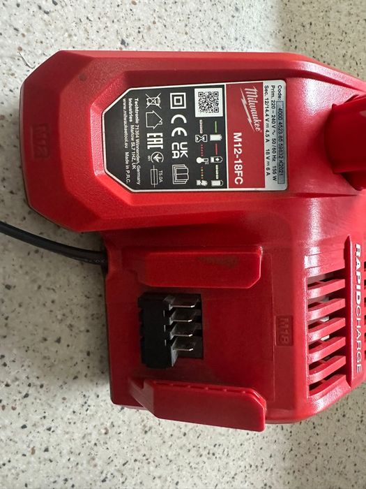 Suflanta Milwaukee M 12 BBL