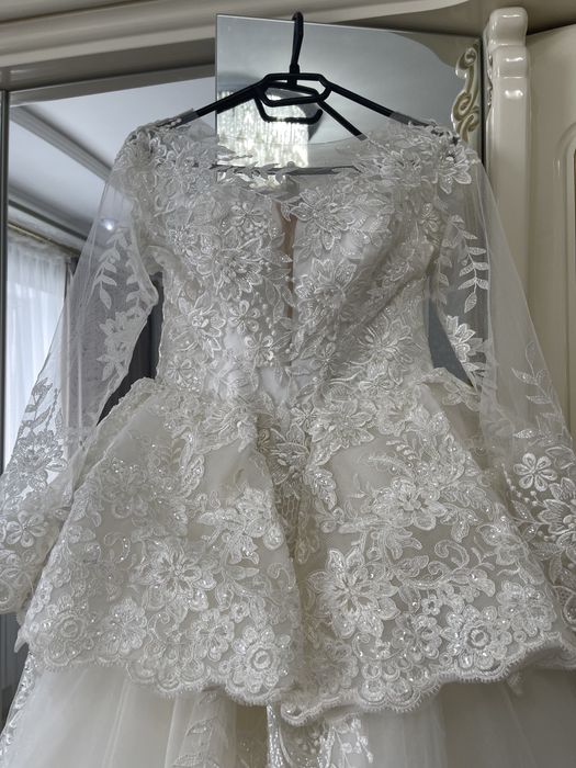 Свадебное платье